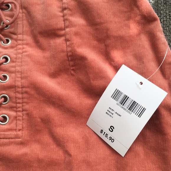 Pink corduroy skirt - Picture 4 of 4